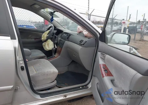 2004 Toyota Corolla Le z USA, uszkodzony, nr VIN 1NXBR32EX4Z212438